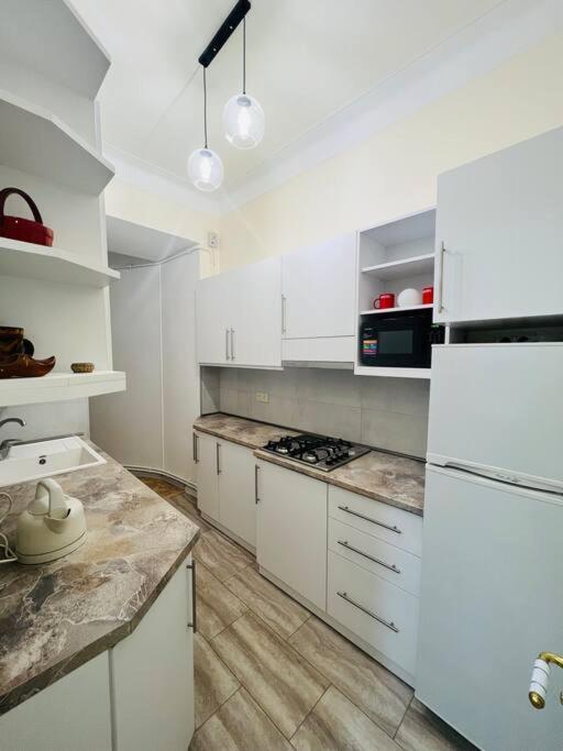 Spacious 2 Bedrooms In The Center Of Erévan Extérieur photo