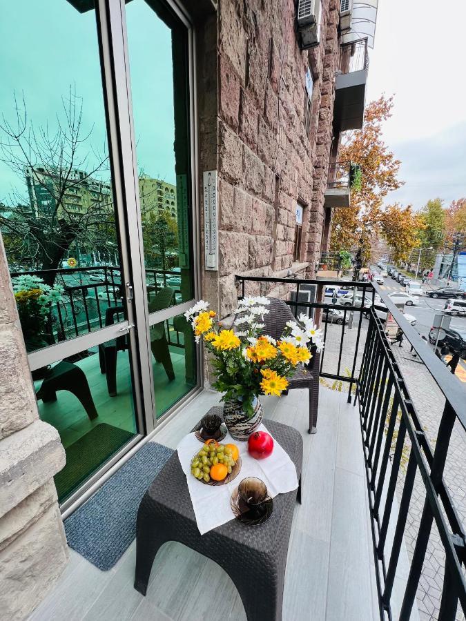 Spacious 2 Bedrooms In The Center Of Erévan Extérieur photo