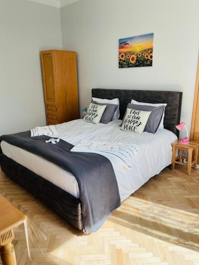 Spacious 2 Bedrooms In The Center Of Erévan Extérieur photo